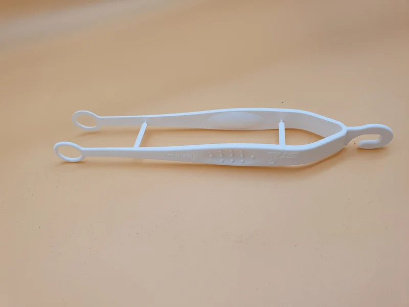 Juego de pasadores de plástico para huevos