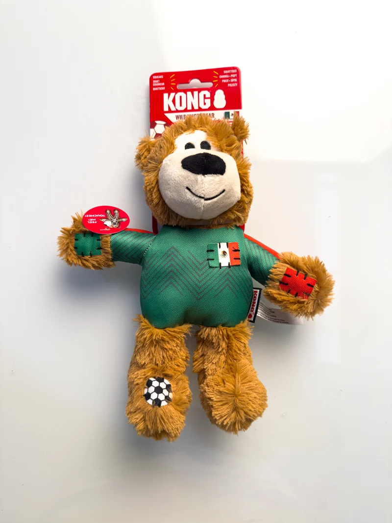 Peluche Kong Wild Knots Sport México Bear - Edición Limitada Mundial 2026 | Kong®