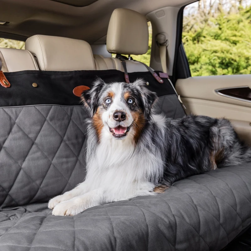 Cubre Asientos Capitoneado en Gris de PetSafe® - Happy Ride® Quilted Bench