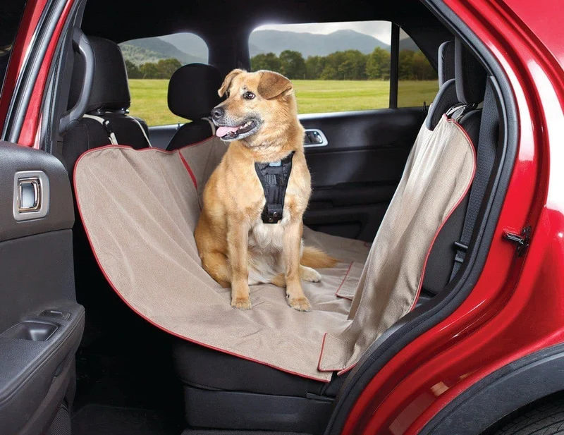 Wander Hammock Heathern Rojo - Hamaca Cubre Asientos para Perros de Kurgo®