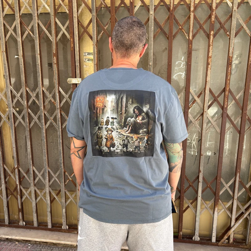 Camiseta Unisex Vintage "Gatos de Calle"