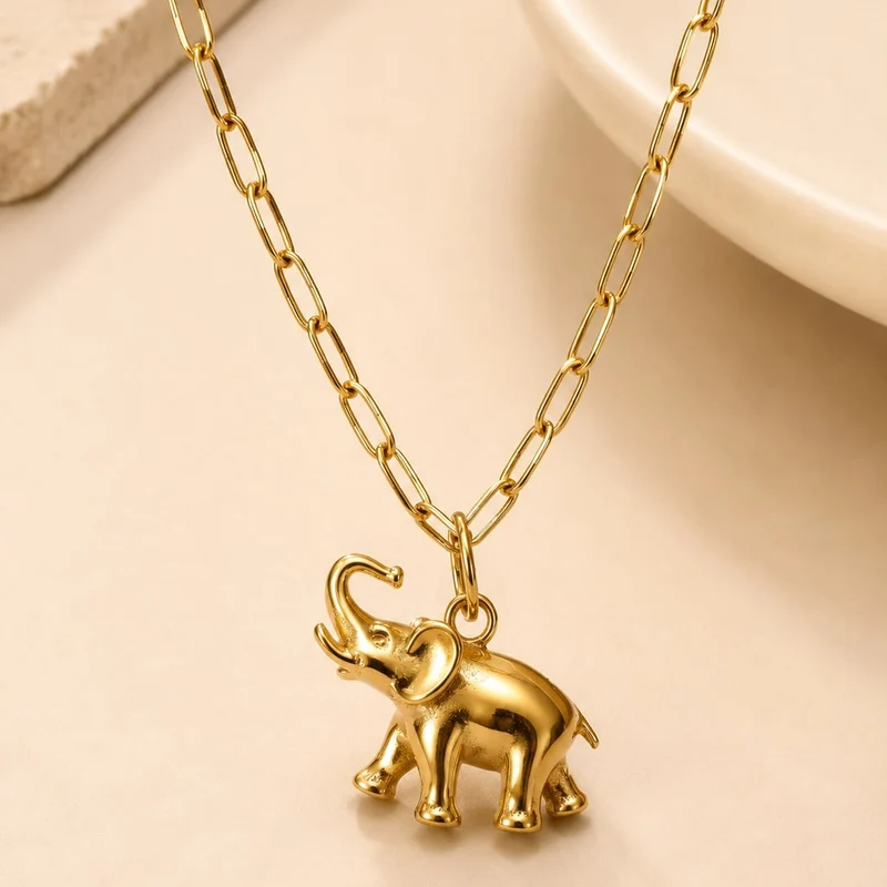 Collar Acero inoxidable Elefante Dorado