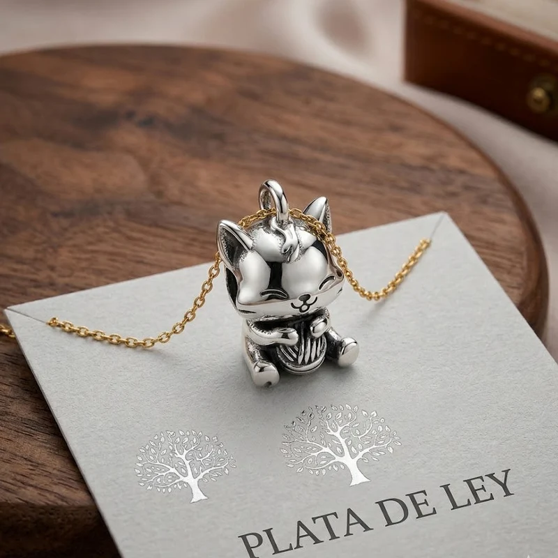 Charm Plata de Ley- Gato con Ovillo